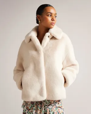 Liliam Short Faux Fur Coat With Rounded Collar Ivory